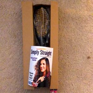 Simple Straight Straightening Brush